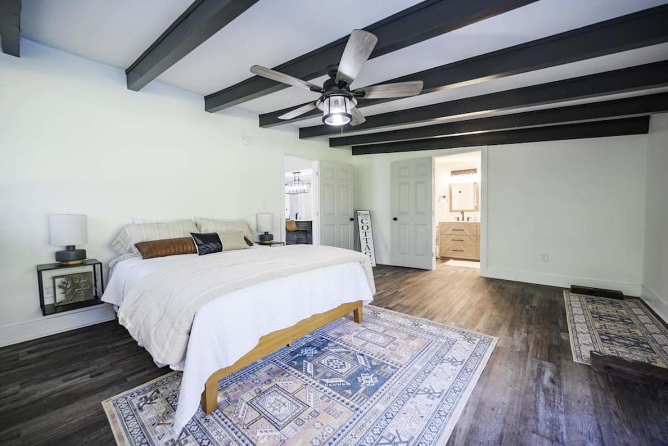 Gorgeous Renovated Home With Large & Private Lot Winchester Exterior photo