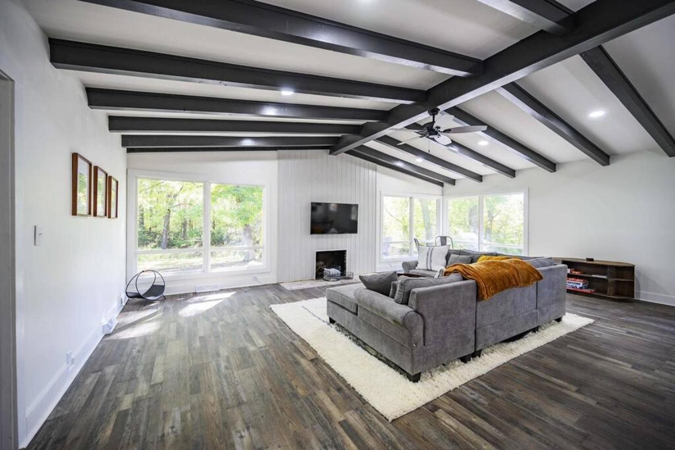 Gorgeous Renovated Home With Large & Private Lot Winchester Exterior photo